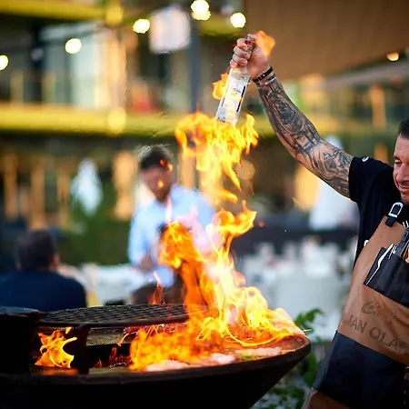 Rebeq Alezzi Apartamento Năvodari