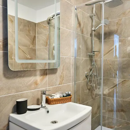 Rebeq Alezzi Beach Apartment